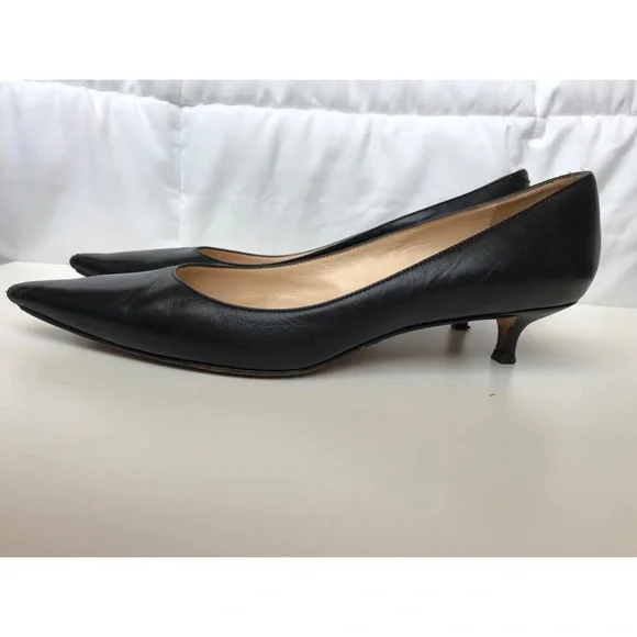Jimmy Choo Classic Black Pointed Heels - Picture 2 of 7